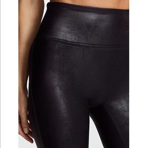 Spanx faux leather leggings (xs)